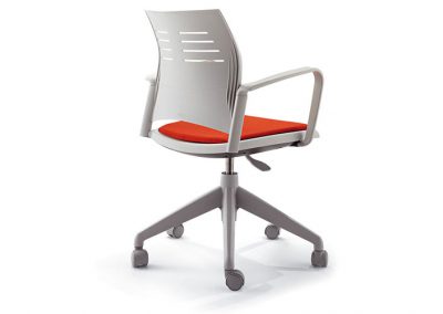 mobiliario-oficina-colectividades-sillas-spacio