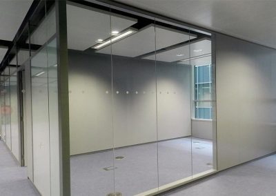 mobiliario-oficina-mamparas-divisorias