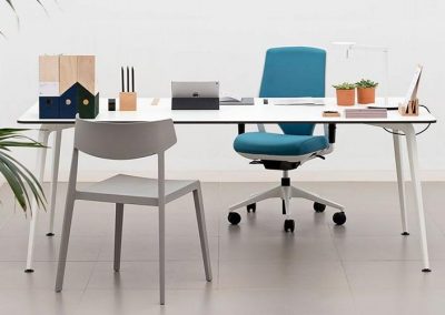 mobiliario-oficina-sillas-colectividades-wing