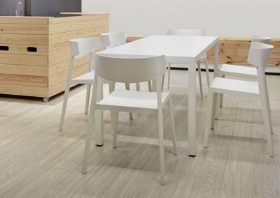 mobiliario-oficina-sillas-colectividades-wing