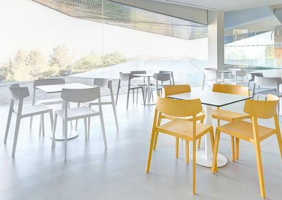 mobiliario-oficina-sillas-colectividades-wing