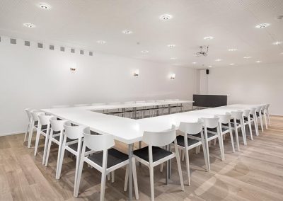 mobiliario-oficina-sillas-colectividades-wing